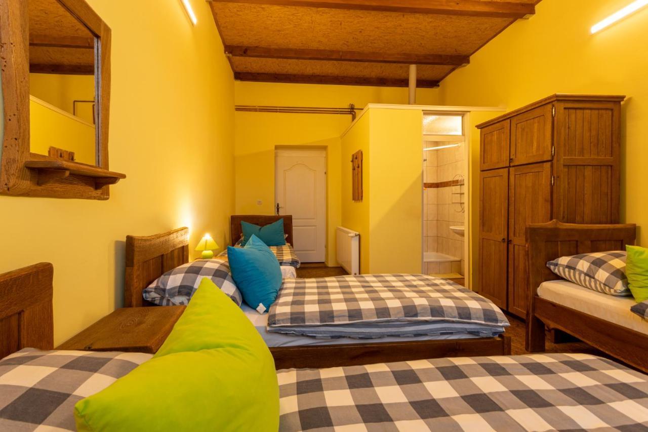 Kuca Za Odmor Baranjski Dvori Hotel Zmajevac Luaran gambar