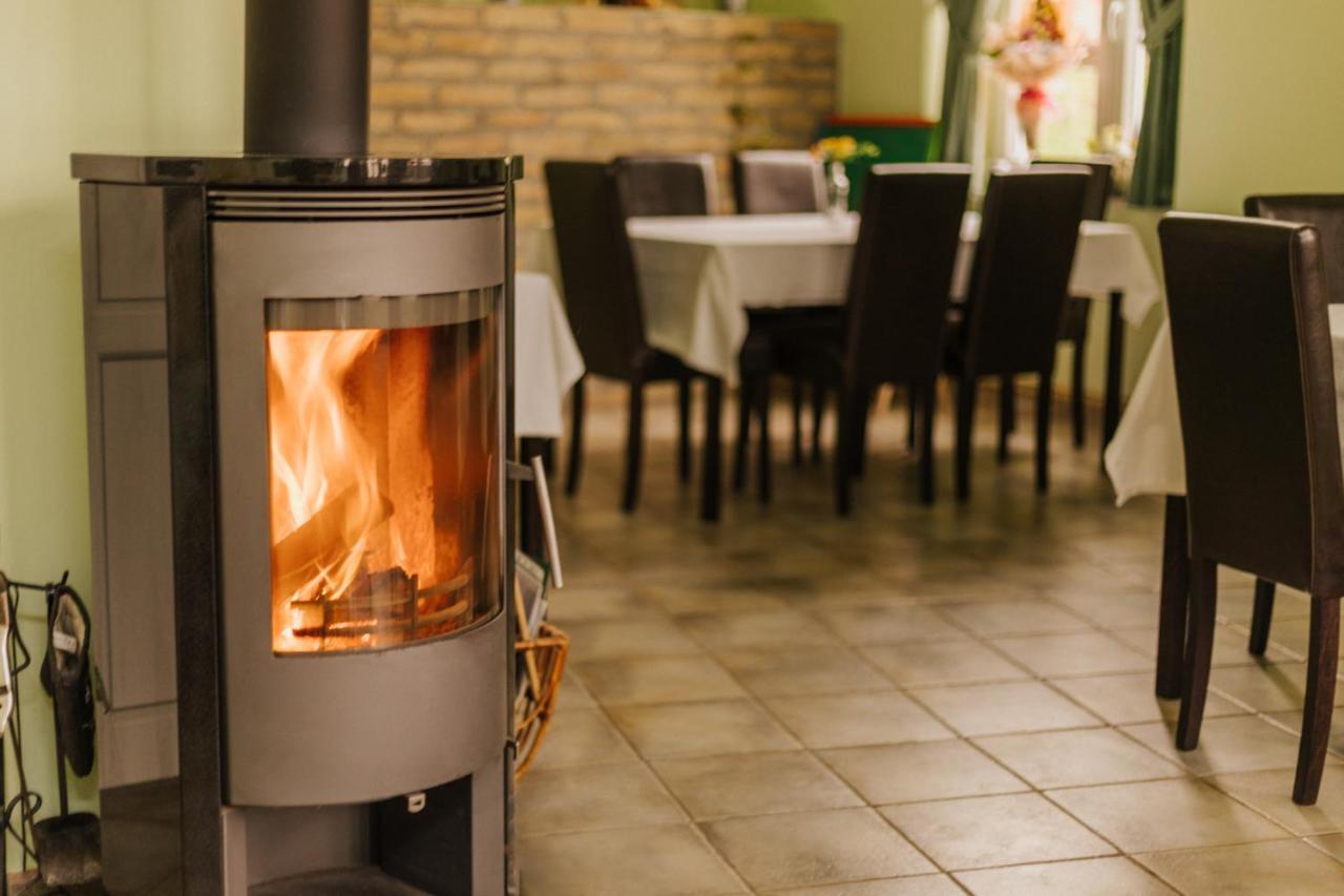 Kuca Za Odmor Baranjski Dvori Hotel Zmajevac Luaran gambar